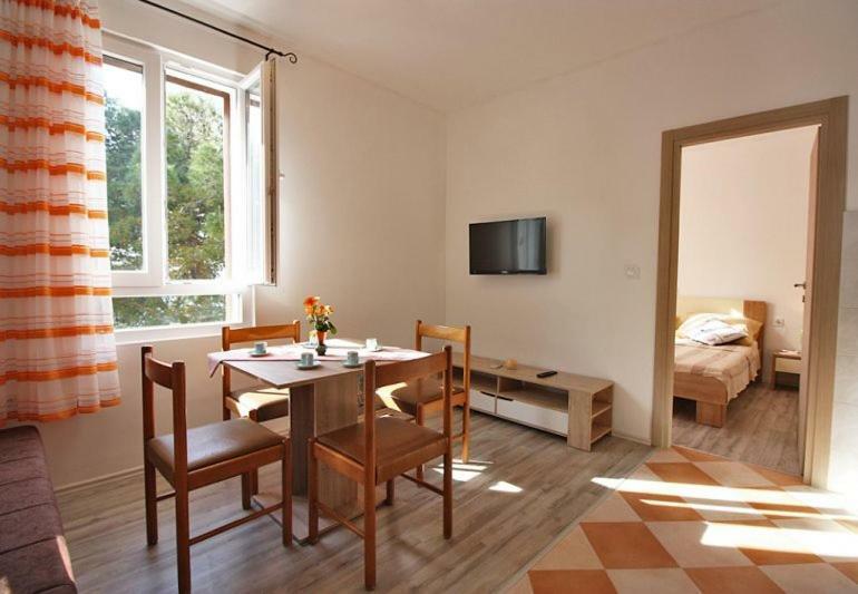 Apartman Simona Fažana Exterior foto